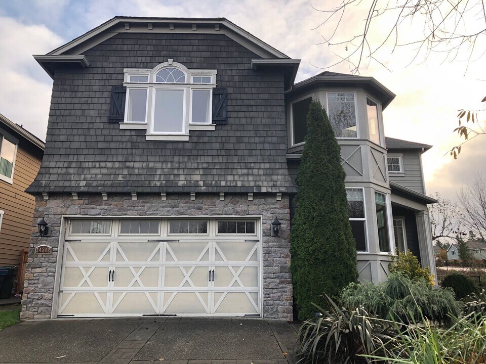 24312 116th Pl SE in Kent, WA - Building Photo