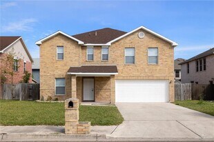 18 Petunia Ave in McAllen, TX - Building Photo