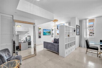 4100 Salzedo St in Coral Gables, FL - Building Photo - Building Photo