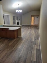 14877 SE Gilesford St in Clackamas, OR - Building Photo - Building Photo