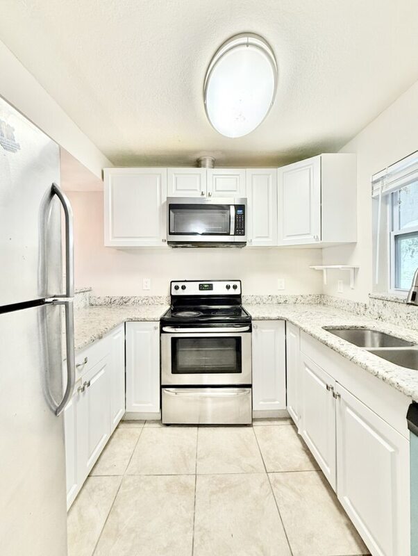 2625 FL-590 in Clearwater, FL - Foto de edificio - Building Photo