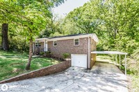 924 Sherwood Forest Dr in Birmingham, AL - Building Photo - Building Photo