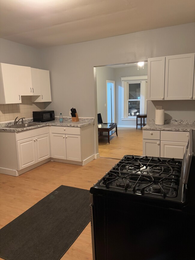 property at 243 Niagara St