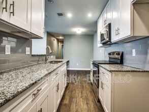 8010 Doreen Ave in Fort Worth, TX - Building Photo - Building Photo