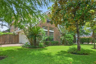 2803 Randons Bell Dr in Sugar Land, TX - Foto de edificio - Building Photo