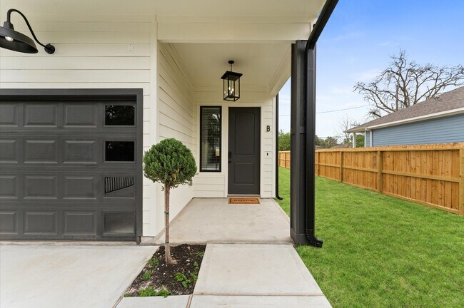 property at 6904 Covington Dr