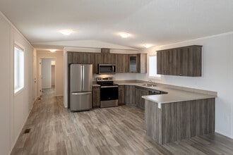 Parkland Village in Spruce Grove, AB - Building Photo - Interior Photo