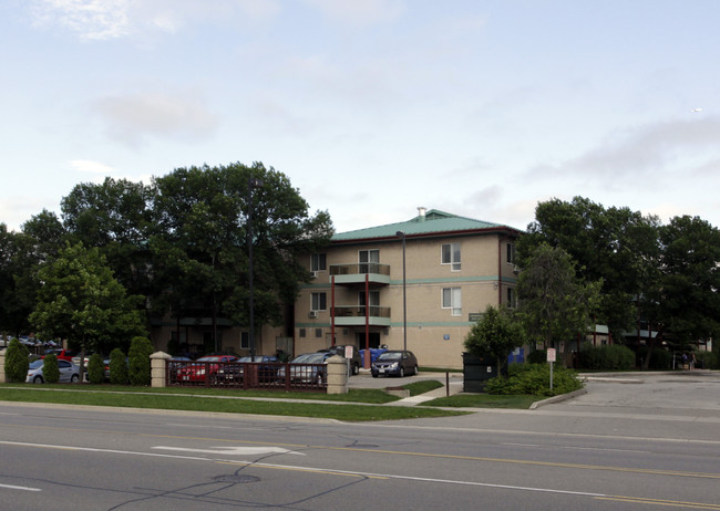 Edenwood Seniors Village in Mississauga, ON - Building Photo - Building Photo