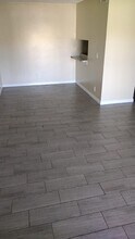 1830 Abbey Rd-Unit -J 206 in West Palm Beach, FL - Building Photo - Building Photo