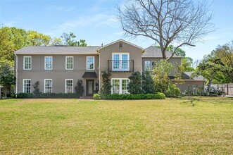 4522 Walnut Hill Ln in Dallas, TX - Building Photo - Building Photo
