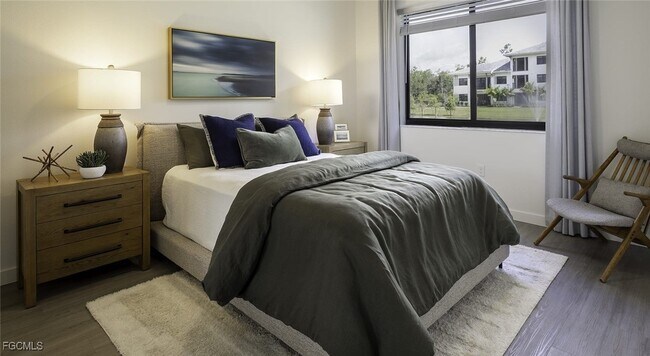 7301 Lake Bank Lp in Ft. Myers, FL - Building Photo - Building Photo