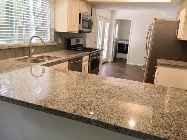 property at 2 Yewleaf Rd