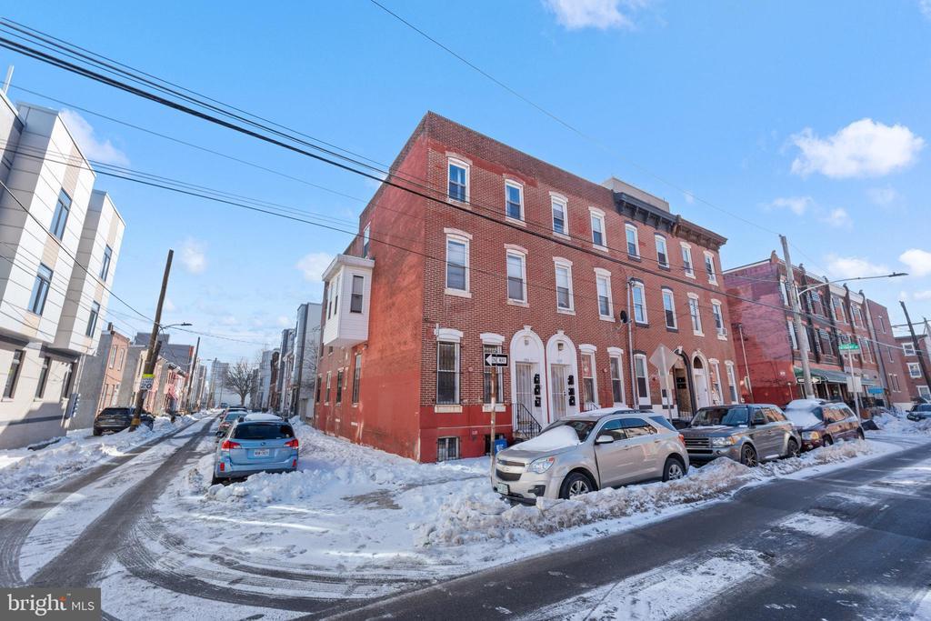 1319 N 19th St in Philadelphia, PA - Building Photo