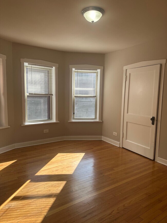 4033 W Melrose St, Unit STUDIO