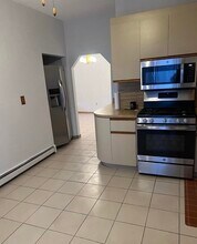 68 Brooks St-Unit -1 in Boston, MA - Building Photo - Building Photo