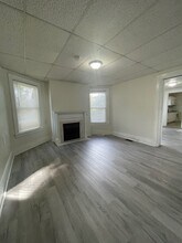 1072 Ellicott St, Unit 1 in Buffalo, NY - Building Photo - Building Photo