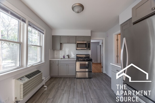 5824 W Lawrence Ave in Chicago, IL - Building Photo - Building Photo