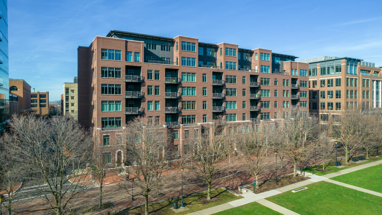 Burnham Square West in Columbus, OH - Foto de edificio