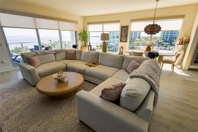 2910 W Barcelona St in Tampa, FL - Building Photo - Building Photo