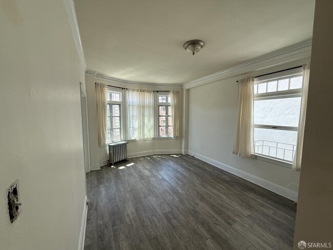 property at 810 Hyde St