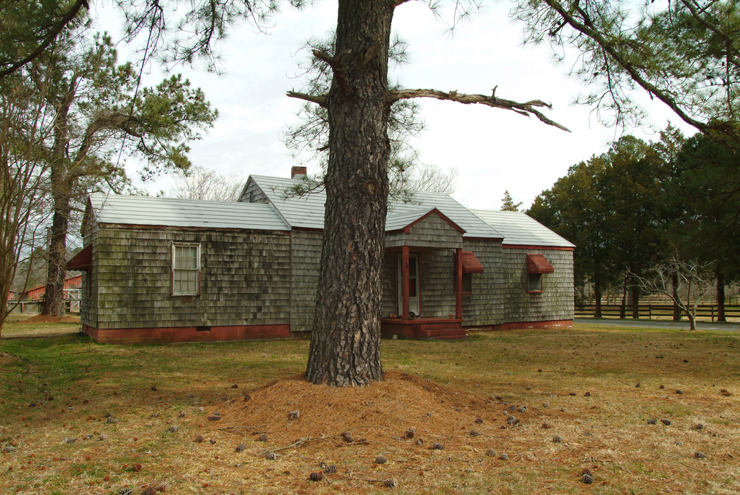 2356 Salem Rd in Virginia Beach, VA - Building Photo