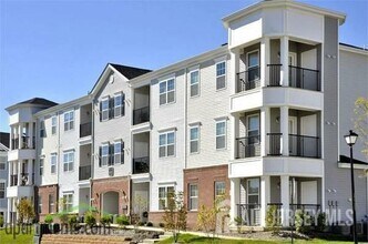 1108 Giordano Ave in Sayreville, NJ - Building Photo - Building Photo