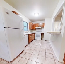 811 S Lipona Rd in Tallahassee, FL - Building Photo - Building Photo