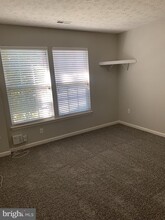 307 Kestrel Dr in Belcamp, MD - Foto de edificio - Building Photo