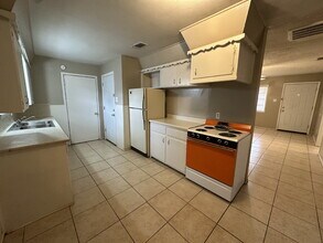 5413 Temple Ave in Lubbock, TX - Building Photo - Building Photo