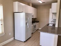 1820 Jacquelyn Dr photo'