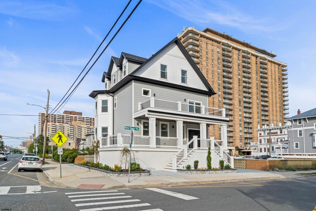 101 S Baton Rouge Ave in Ventnor City, NJ - Building Photo