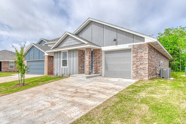 932 Varenna Ct in Norman, OK - Building Photo - Building Photo