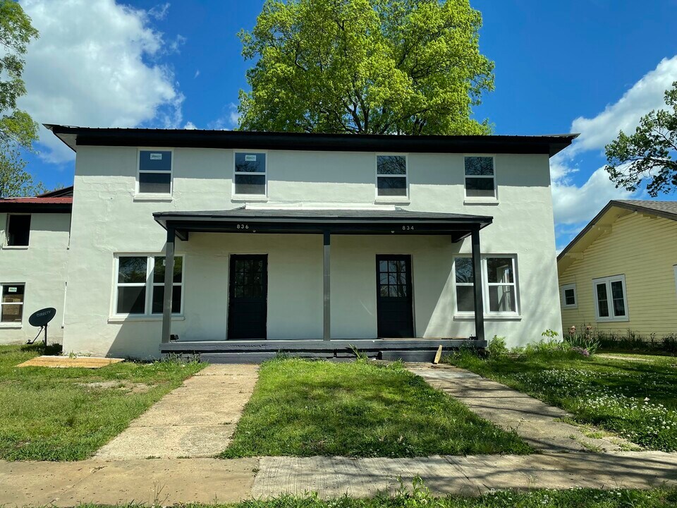 834 4th Terrace West Townhome Style in Birmingham, AL - Foto de edificio