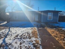 1915 N Tyler St in Midland, TX - Building Photo