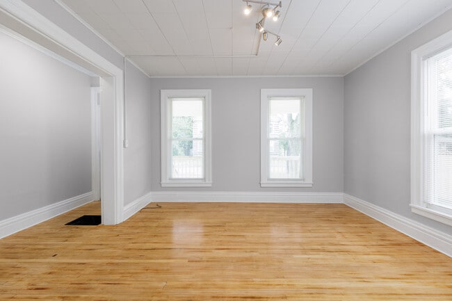 707 Academy St in Watertown, NY - Building Photo - Building Photo