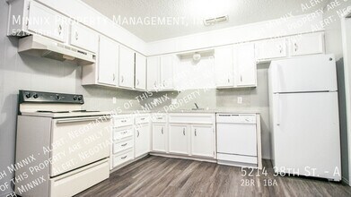 5214 38th St, Unit A in Lubbock, TX - Building Photo - Building Photo