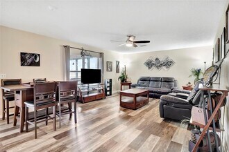 16012 Lanesboro Ct in Clermont, FL - Foto de edificio - Building Photo