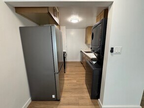 4208 Redondo Beach Blvd, Unit C in Torrance, CA - Building Photo - Building Photo