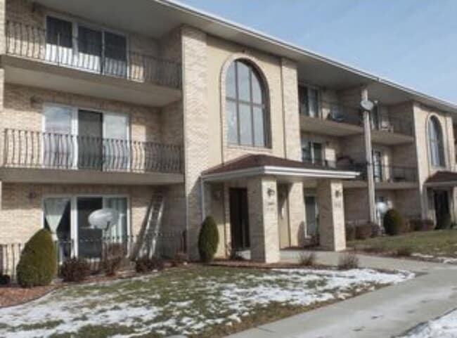 property at 6142 W 63rd St
