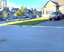 172 Isabella Dr in Orillia, ON - Building Photo - Building Photo