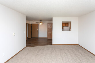 Brandy Hill Apartments in Fargo, ND - Foto de edificio - Interior Photo