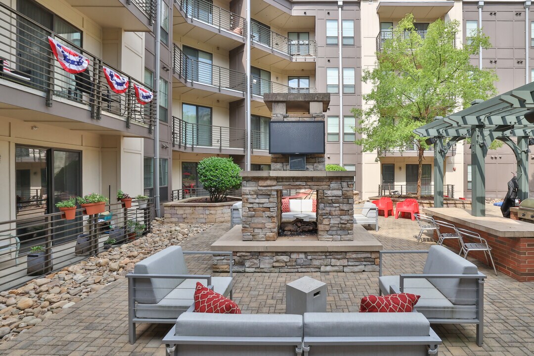 400 Rhett in Greenville, SC - Foto de edificio