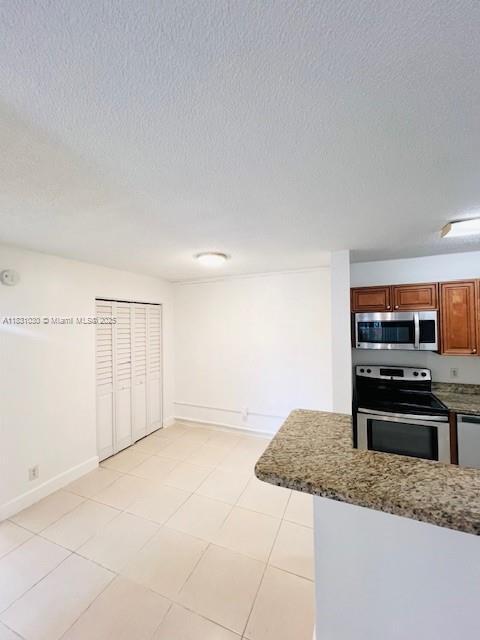 10765 Cleary Blvd in Plantation, FL - Building Photo - Building Photo