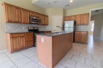 1502 NE Dysart Woods Ln in Bentonville, AR - Building Photo - Building Photo