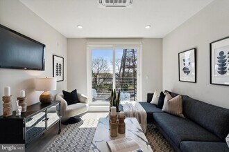 3449 Scotts Ln, Unit B419 in Philadelphia, PA - Building Photo - Building Photo