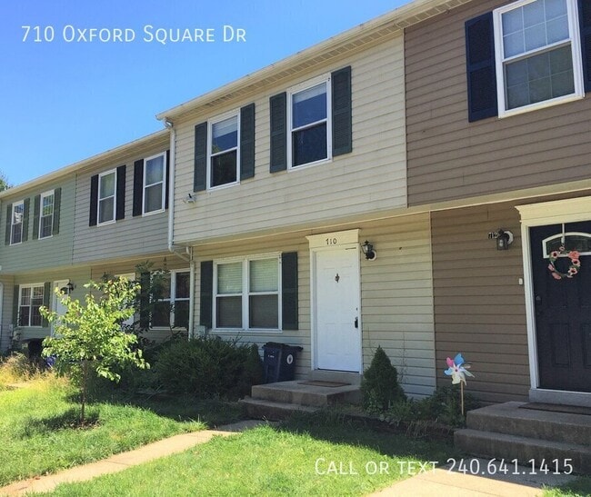 property at 710 Oxford Square Dr