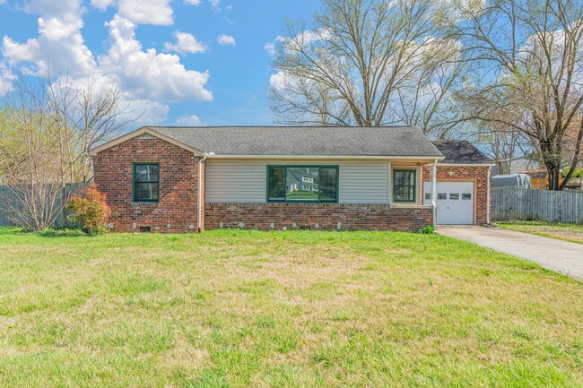 2920 Byington Beaver Ridge Rd in Knoxville, TN - Building Photo - Building Photo