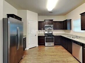 3525 Mica Cir SE in Conyers, GA - Building Photo - Building Photo