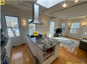 229 Harvard St, Unit 6 in Cambridge, MA - Building Photo