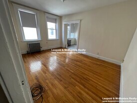 130 Washington St, Unit 51 in Boston, MA - Building Photo